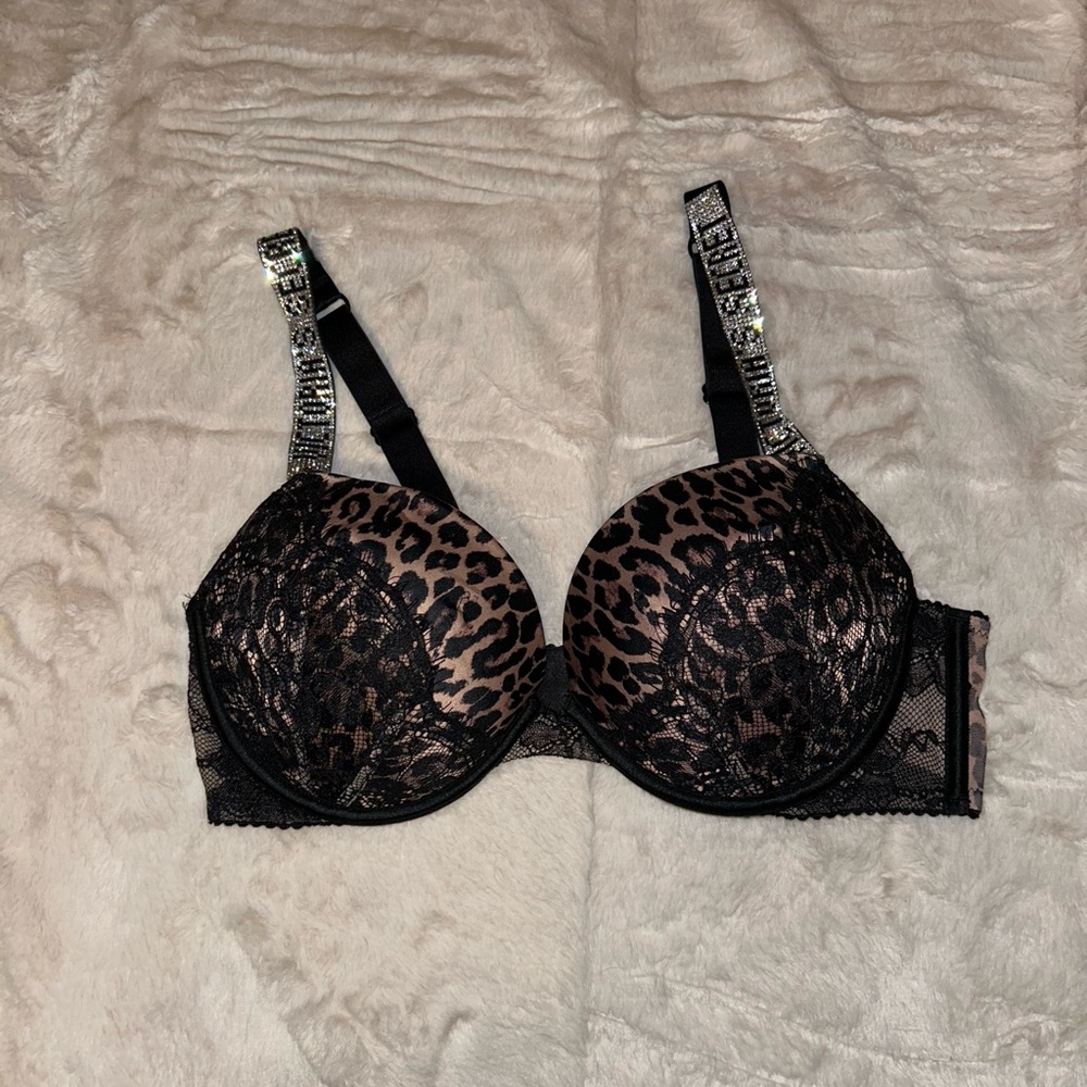 Victoria’s Secret bra size 36C